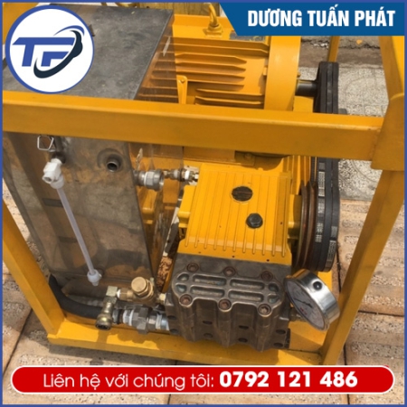 MÁY PHUN NƯỚC 400BAR LƯU LƯỢNG 25L