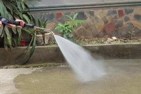 Dịch vụ vệ sinh bằng máy siêu cao áp